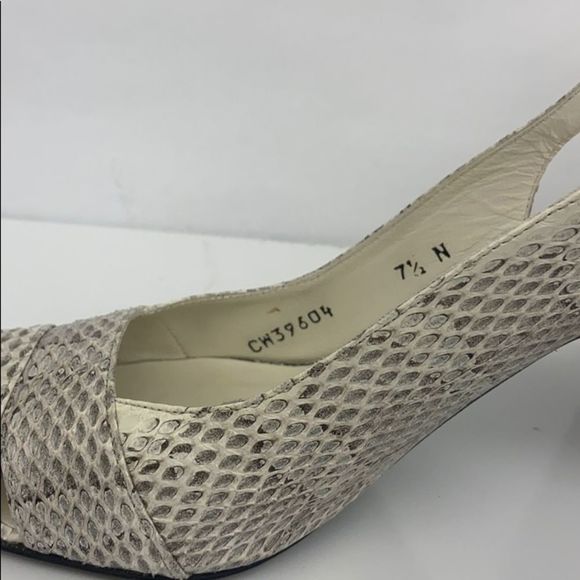Stuart Weitzman Snakeskin Peep toe Sandals Sz 7.5 - Picture 5 of 5